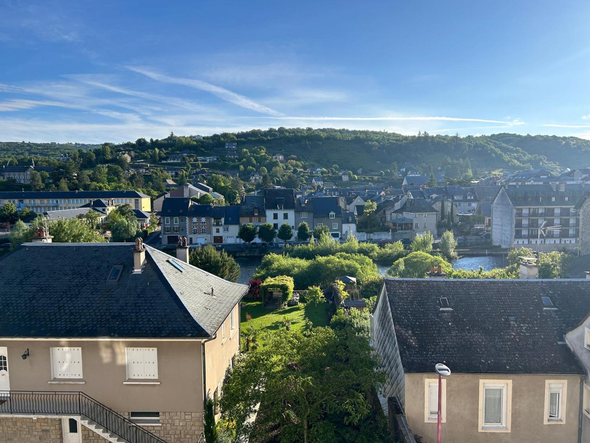 Le Clouquie Leilighet Espalion Eksteriør bilde